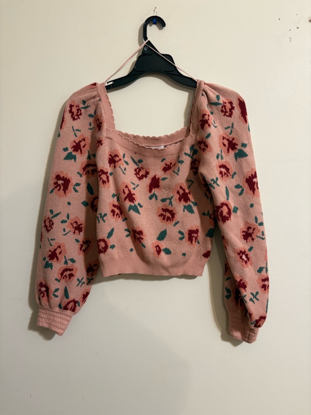 Willow & Wind Sweater Women’s Small crop square neck‎ pink floral puffed sleeves